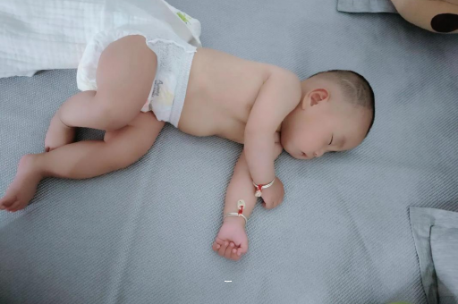 武安宝宝多大可以坐着 武安宝宝多大可以坐着